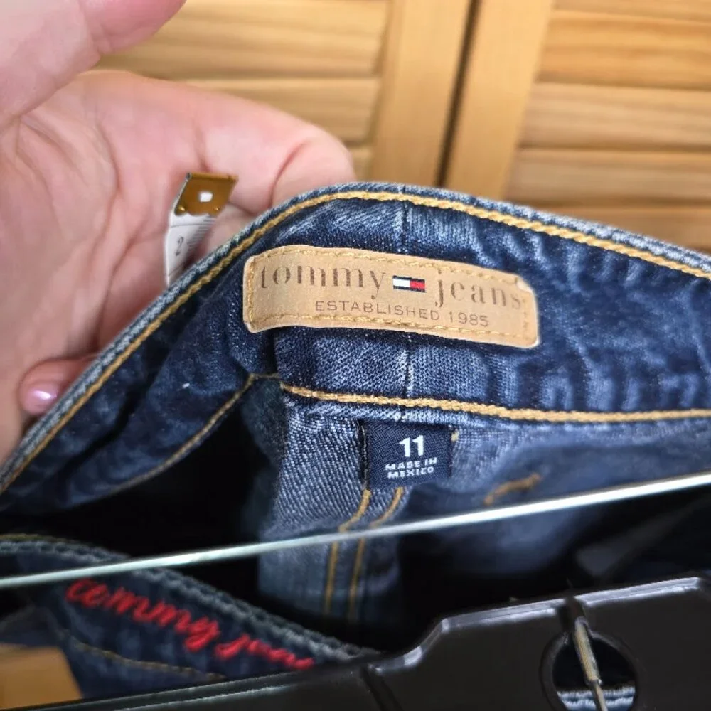 Tommy Hilfiger straight out