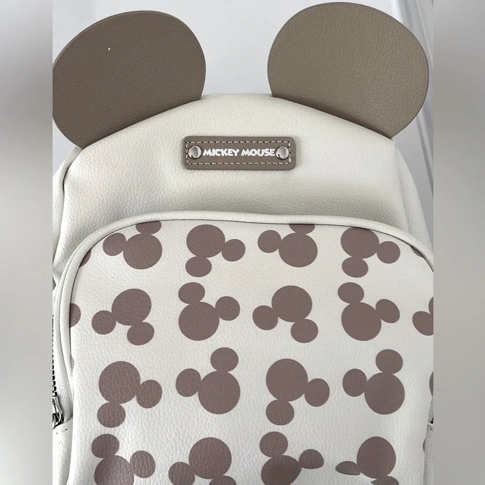 Disney color adorable attractive