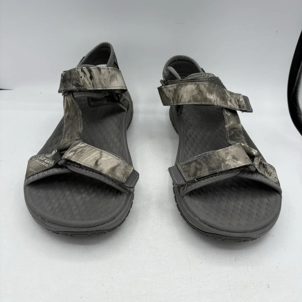 Skechers pre owned