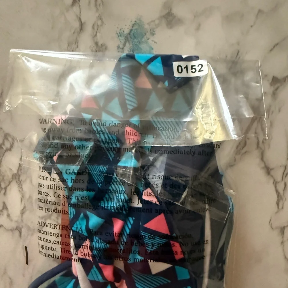 Kanu Surf girls nwt