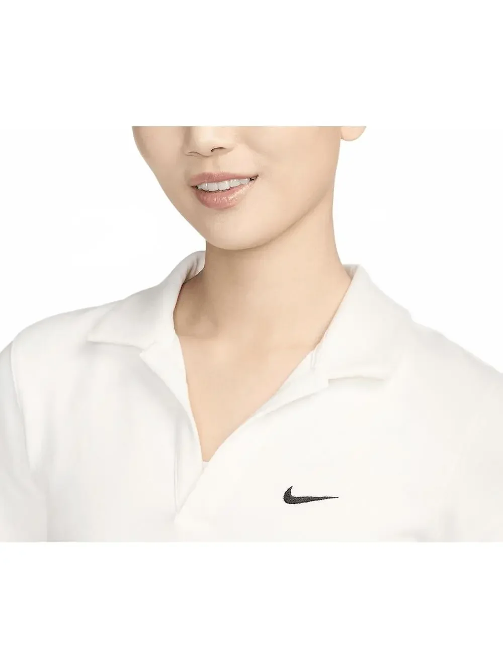 Nike chest 22