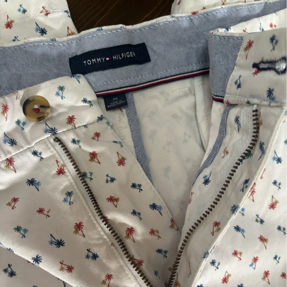TOMMY HILFIGER MENS WHITE PALM TREE CHINO CASUAL GOLF ATHLEISURE SHORTS SZ 36
