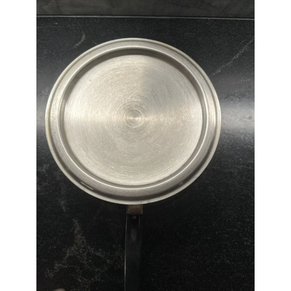 The Unbranded Brand vintage stainless