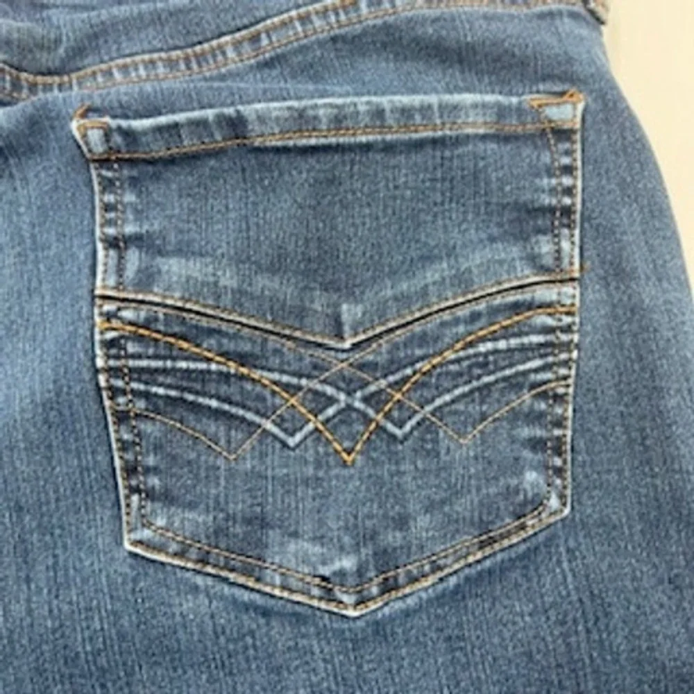 Seven7 straight fit