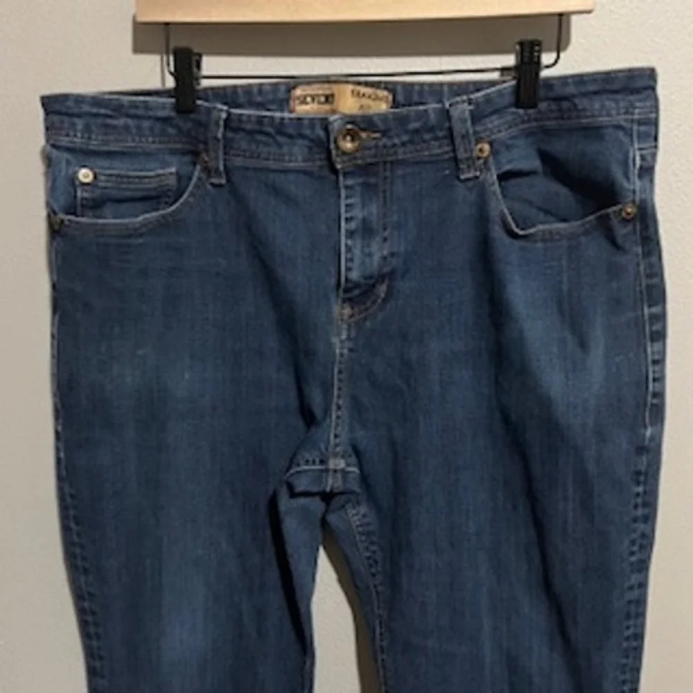 Seven7 straight fit