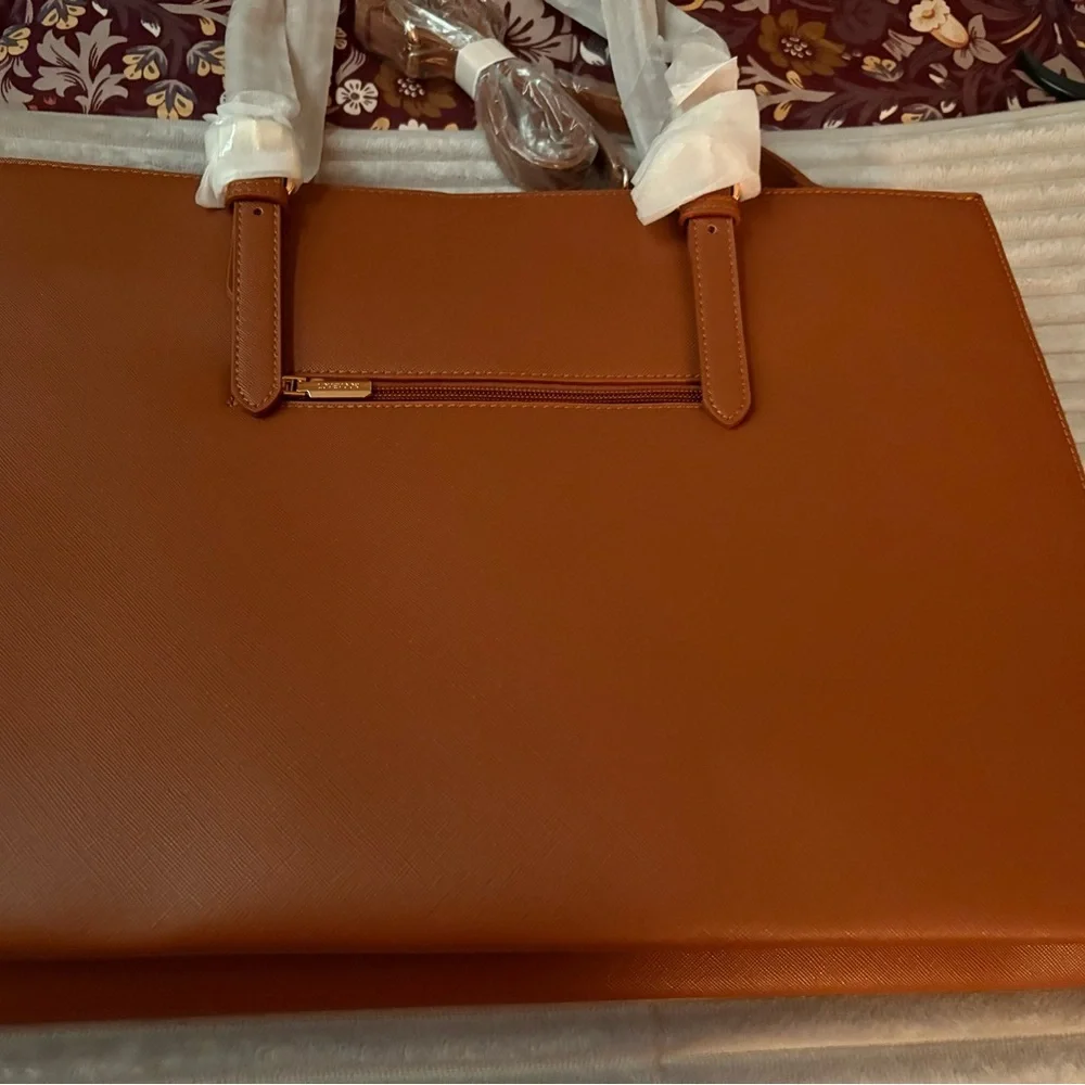 N/A stylish tan