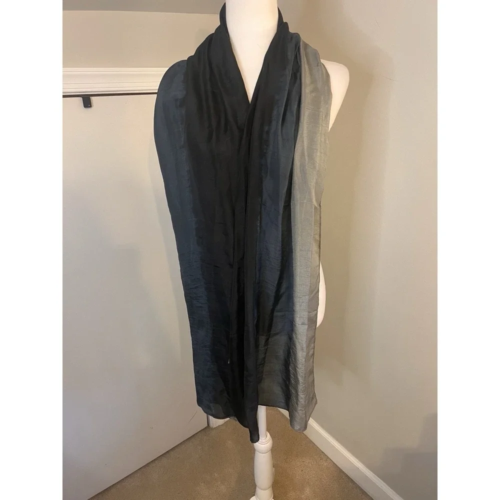 Eileen Fisher known modern