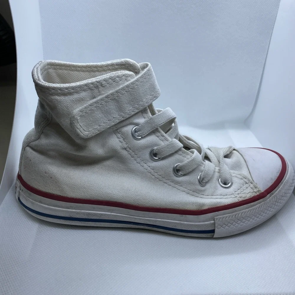 Converse some wear