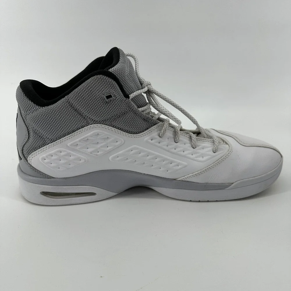 Jordan B. Fly White Wolf Grey Basketball Shoes 881444-003 Mens 13