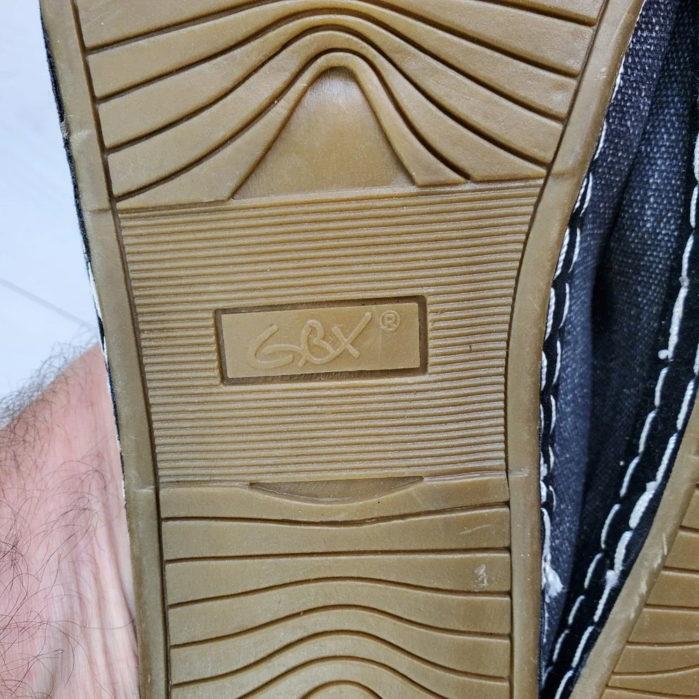 GBX boat shoes