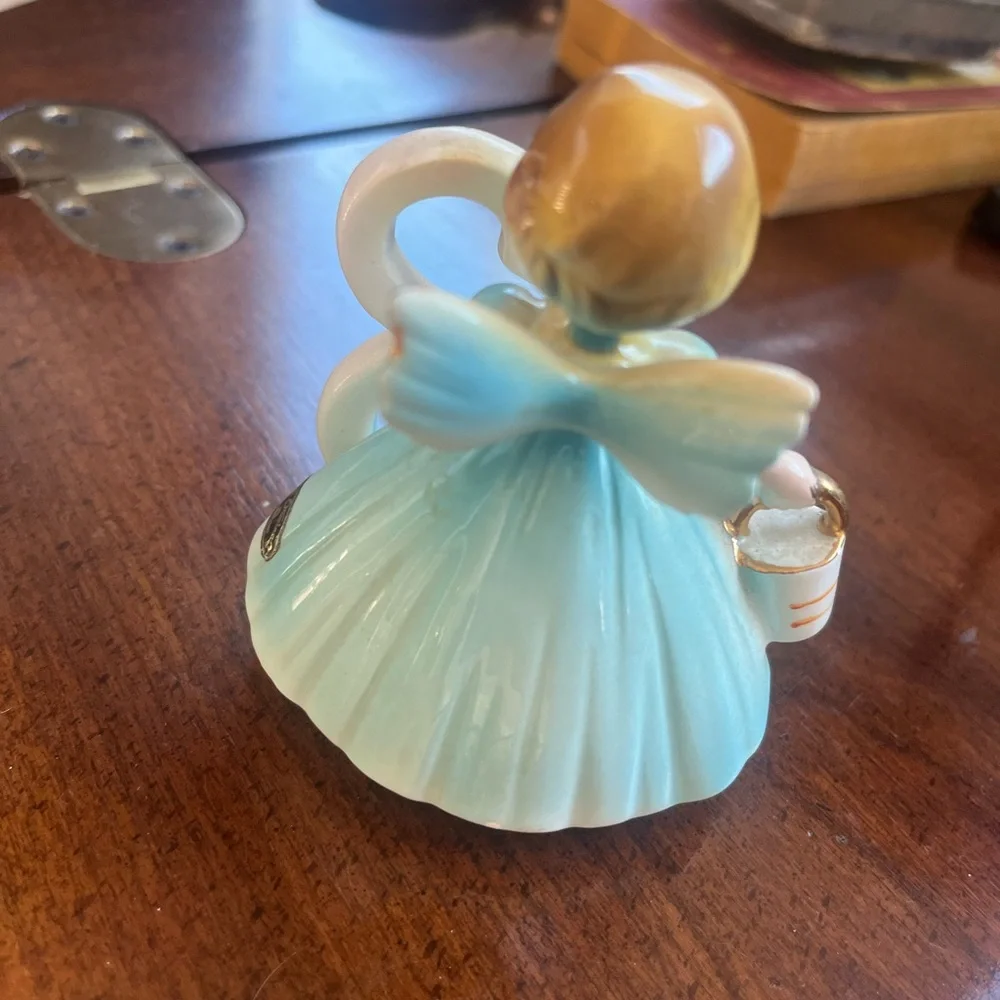 Josef Originals charming vintage