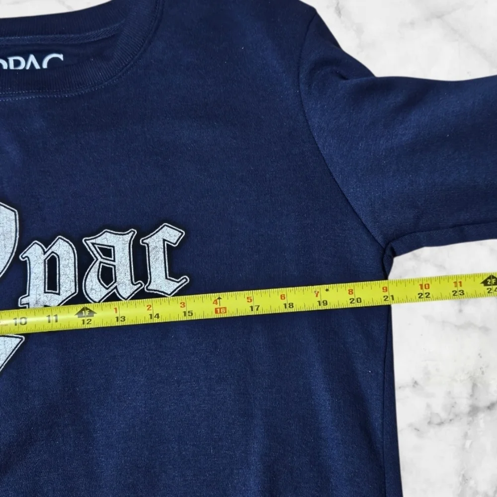 2Pac good size