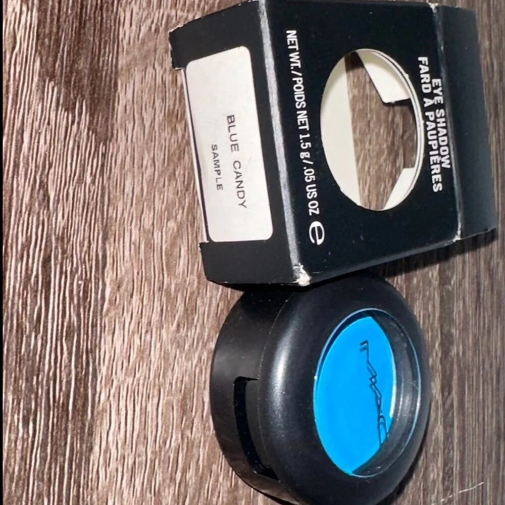 MAC eye shadow