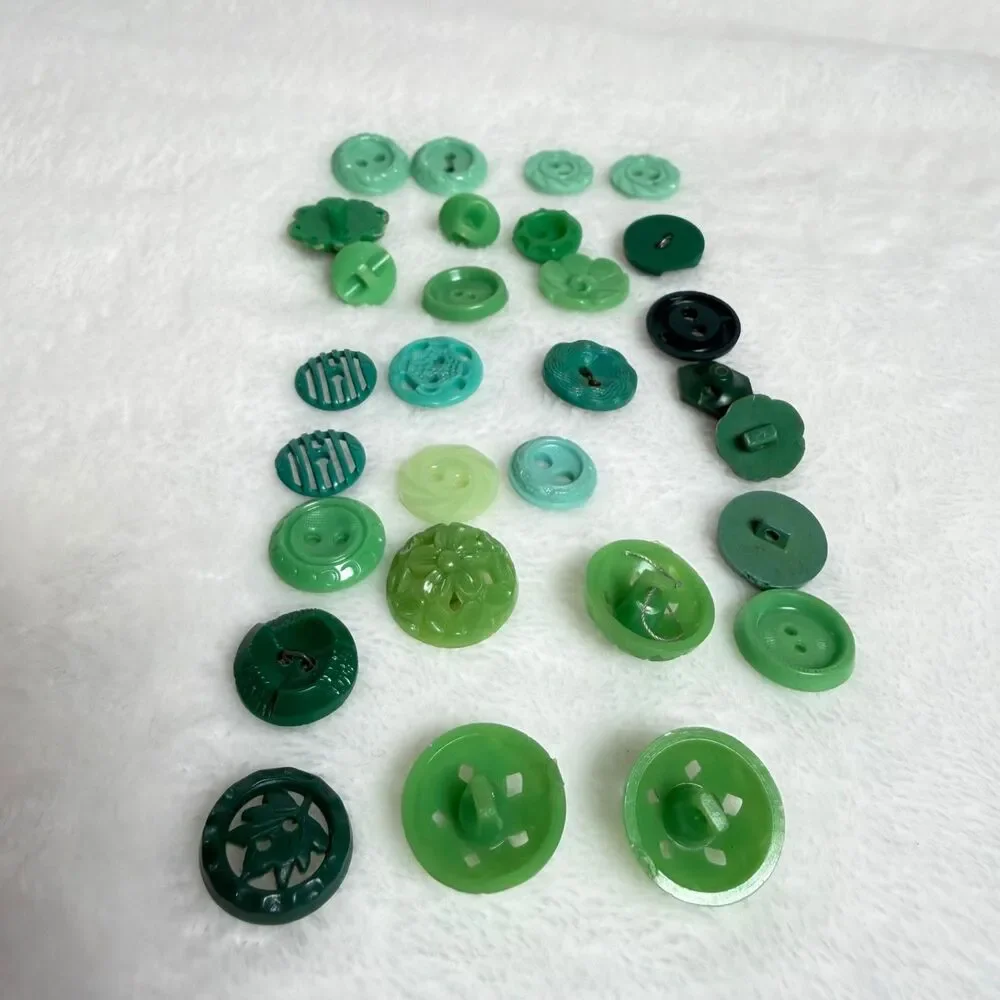 Vintage Buttons vintage mixed