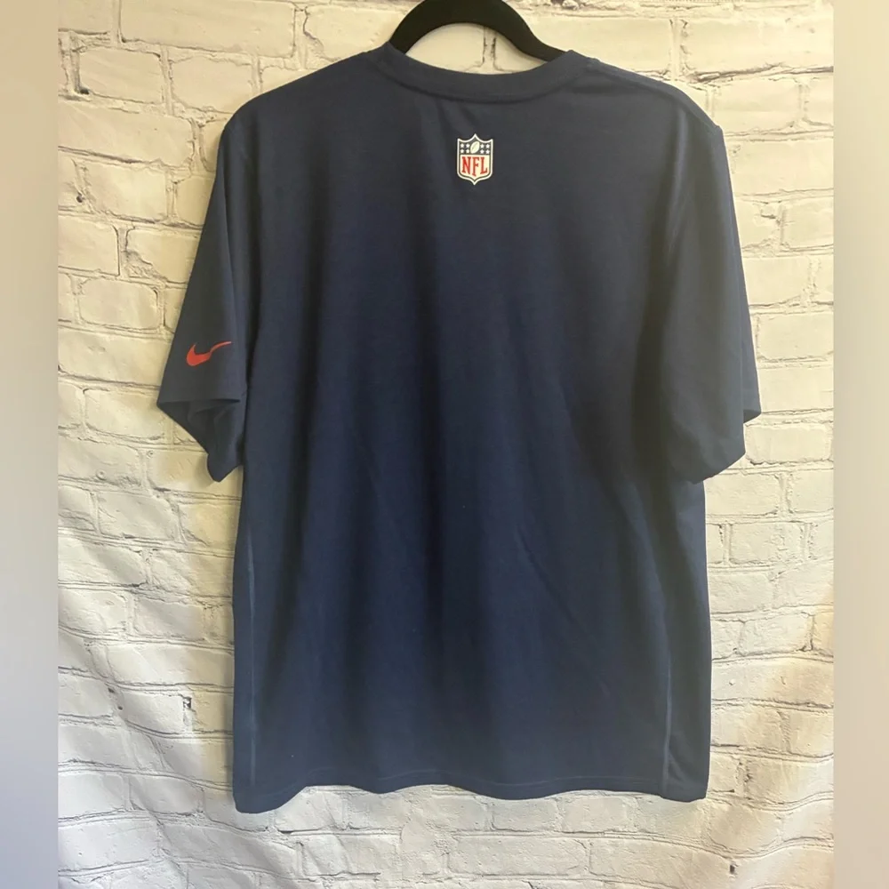 Nike one tiny