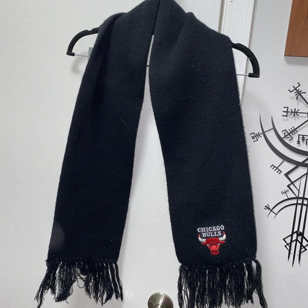Men's NBA Chicago‎ Bulls Winter Scarf Embroidered Fringe