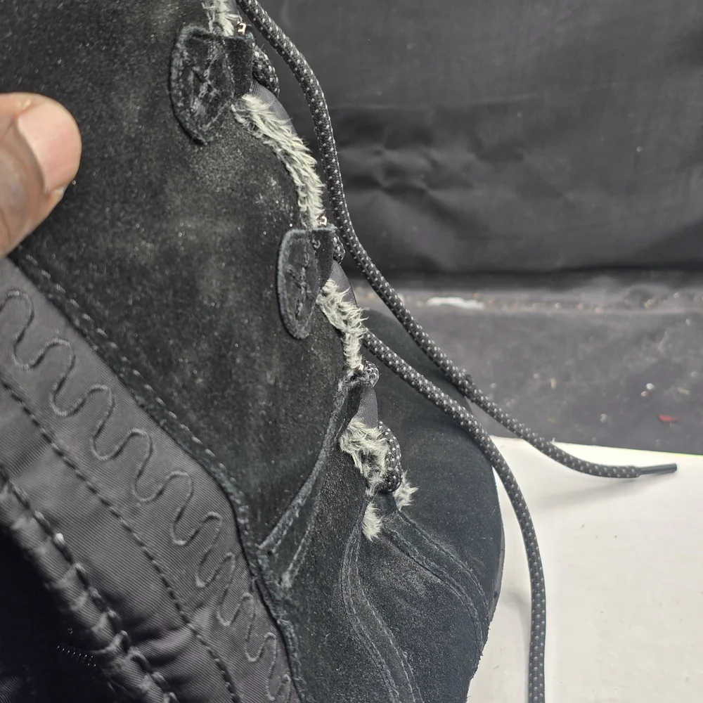 Khombu Black and Gray Winter‎ Boots