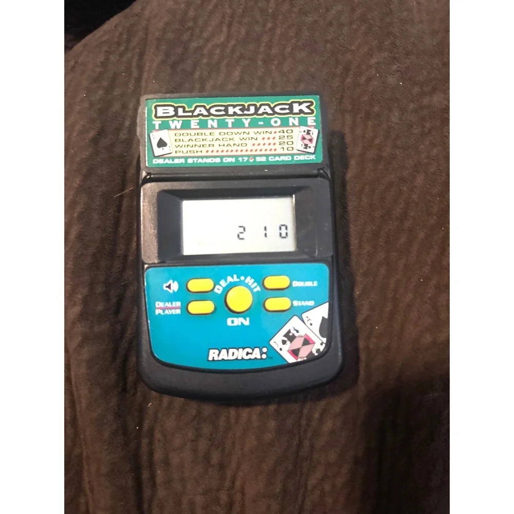 Blackjack 21 Vtg Handheld Electronic Tabletop Card Dealer Video Game Radica 2850