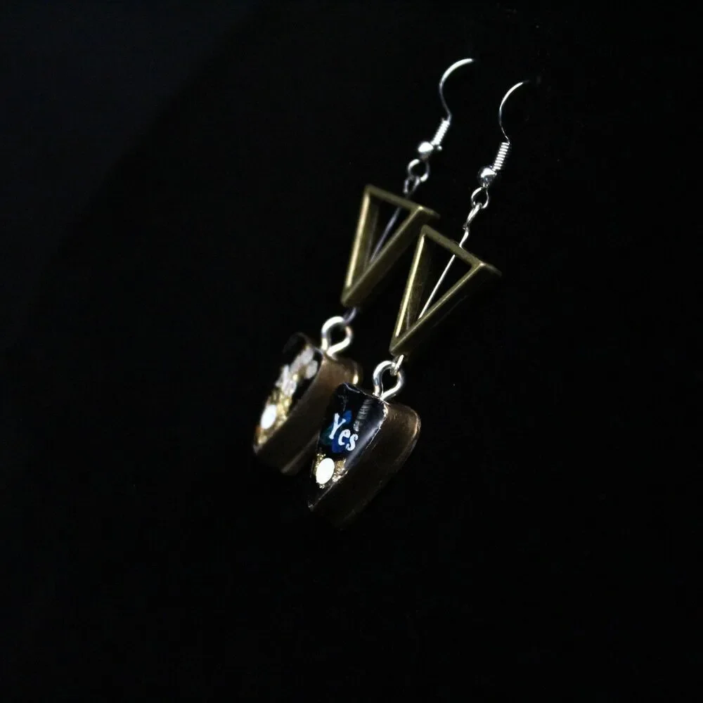 N/A earring hook type