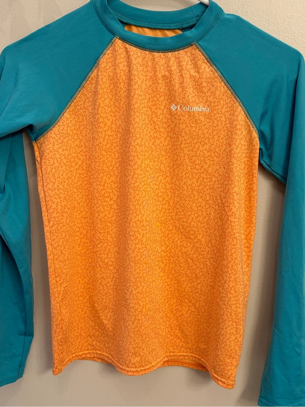 Columbia Teal & Orange Long Sleeve Shirt swim shirt medium 10/12 summer beach