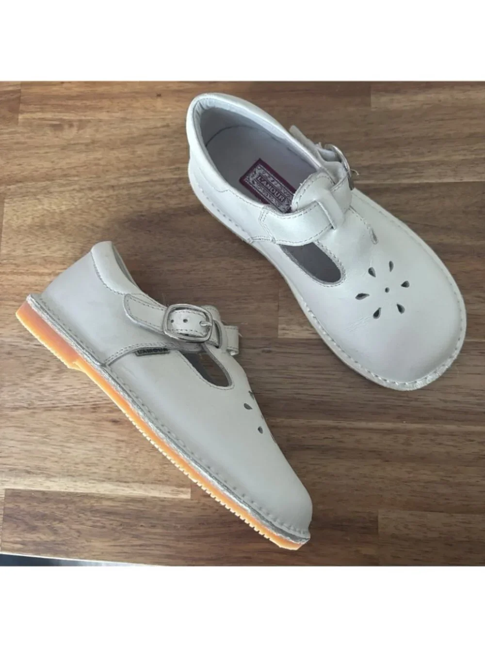 LAmour good preowned