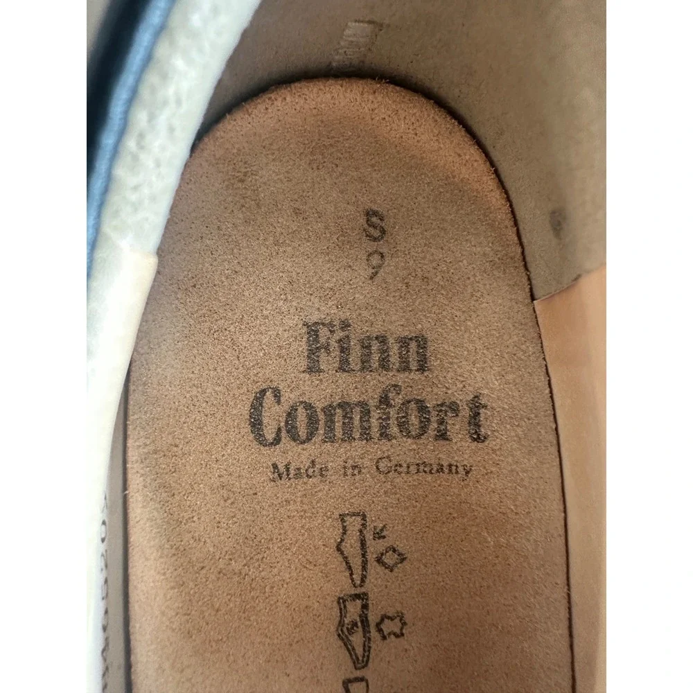 Finn Comfort Harumi Mary Janes size 11.5‎