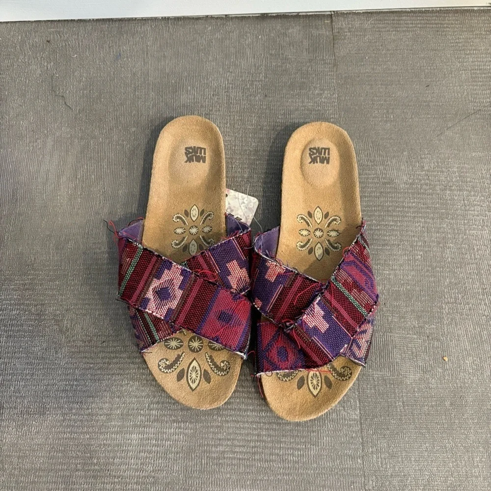 Muk Luks Multi Colored Women's Slip‎ On Sandals Size 10 NWT