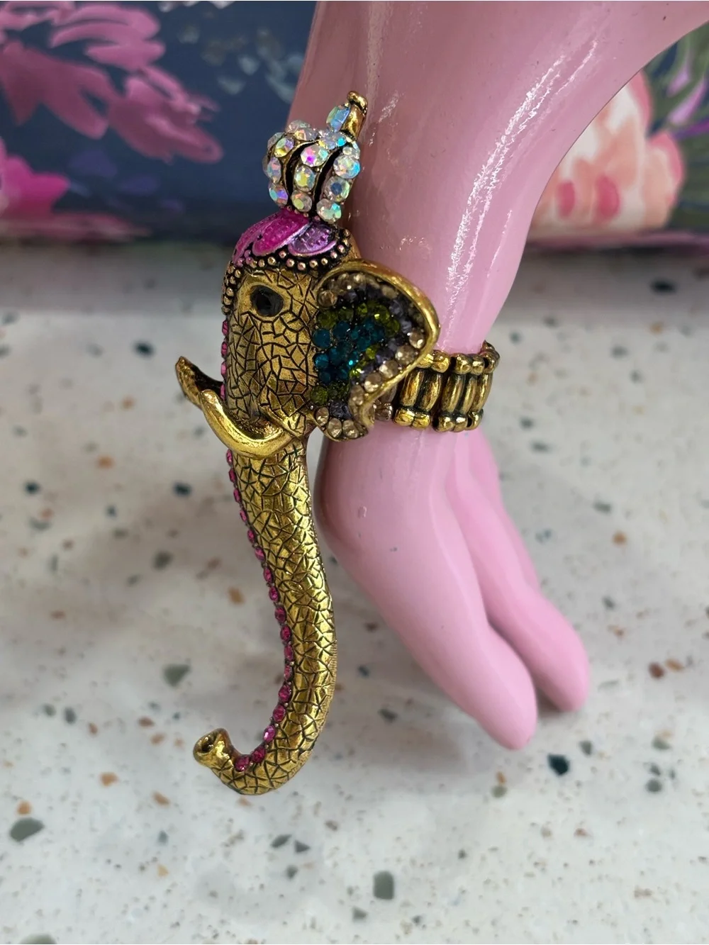 statement elephant