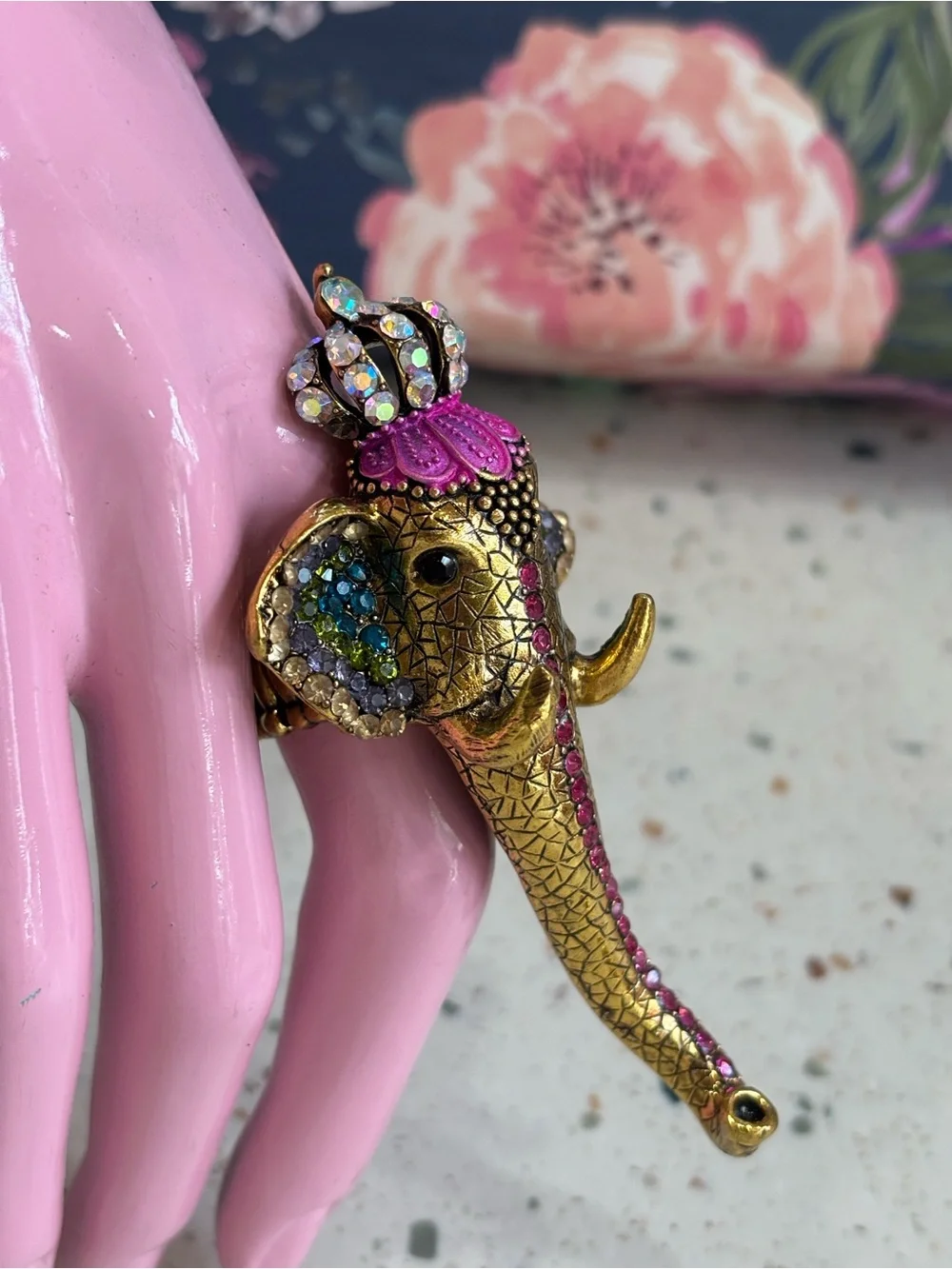 statement elephant