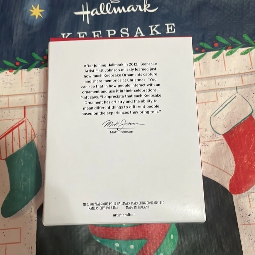 Hallmark nwt 2022