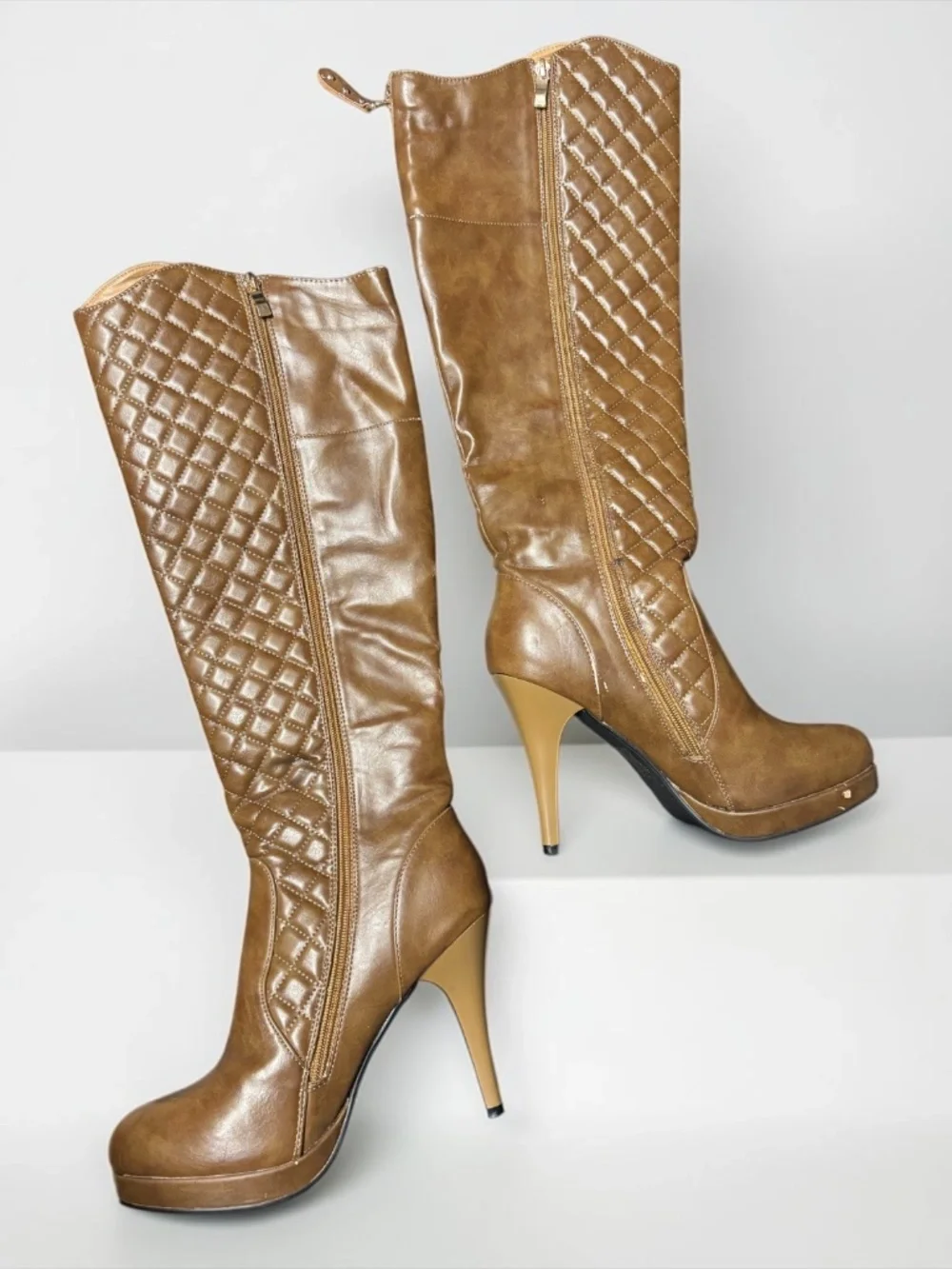 Reneeze gorgeous over