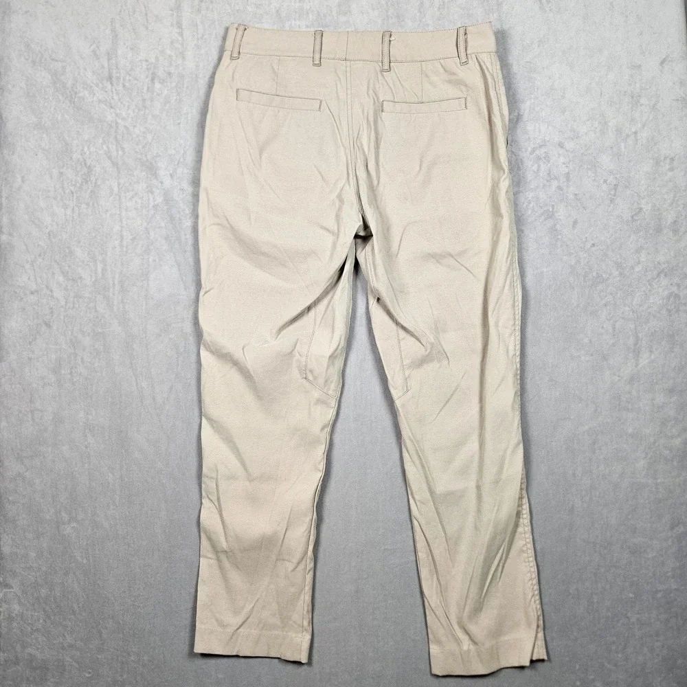 Outlier button stains