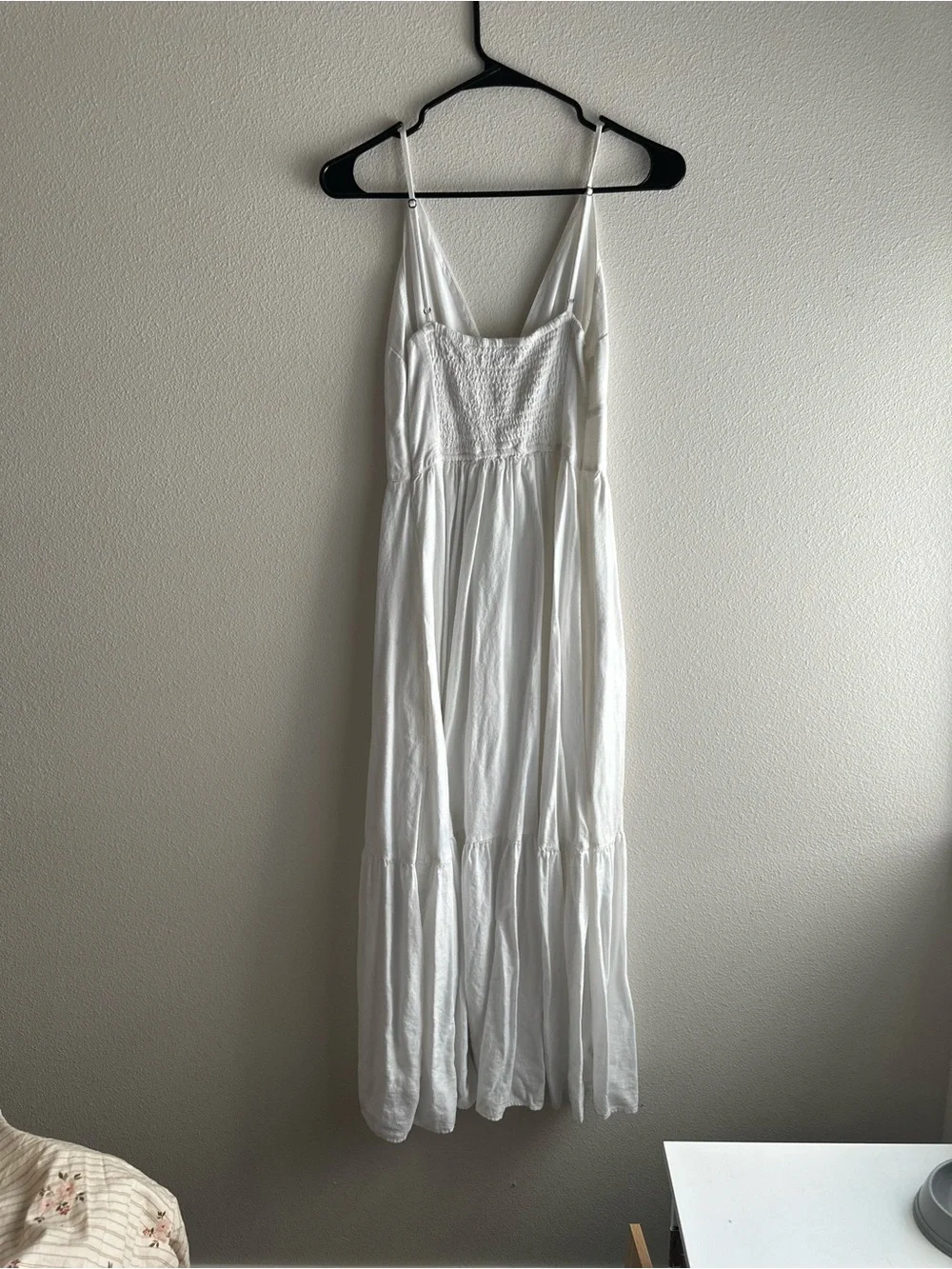 Abercrombie & Fitch elegant white