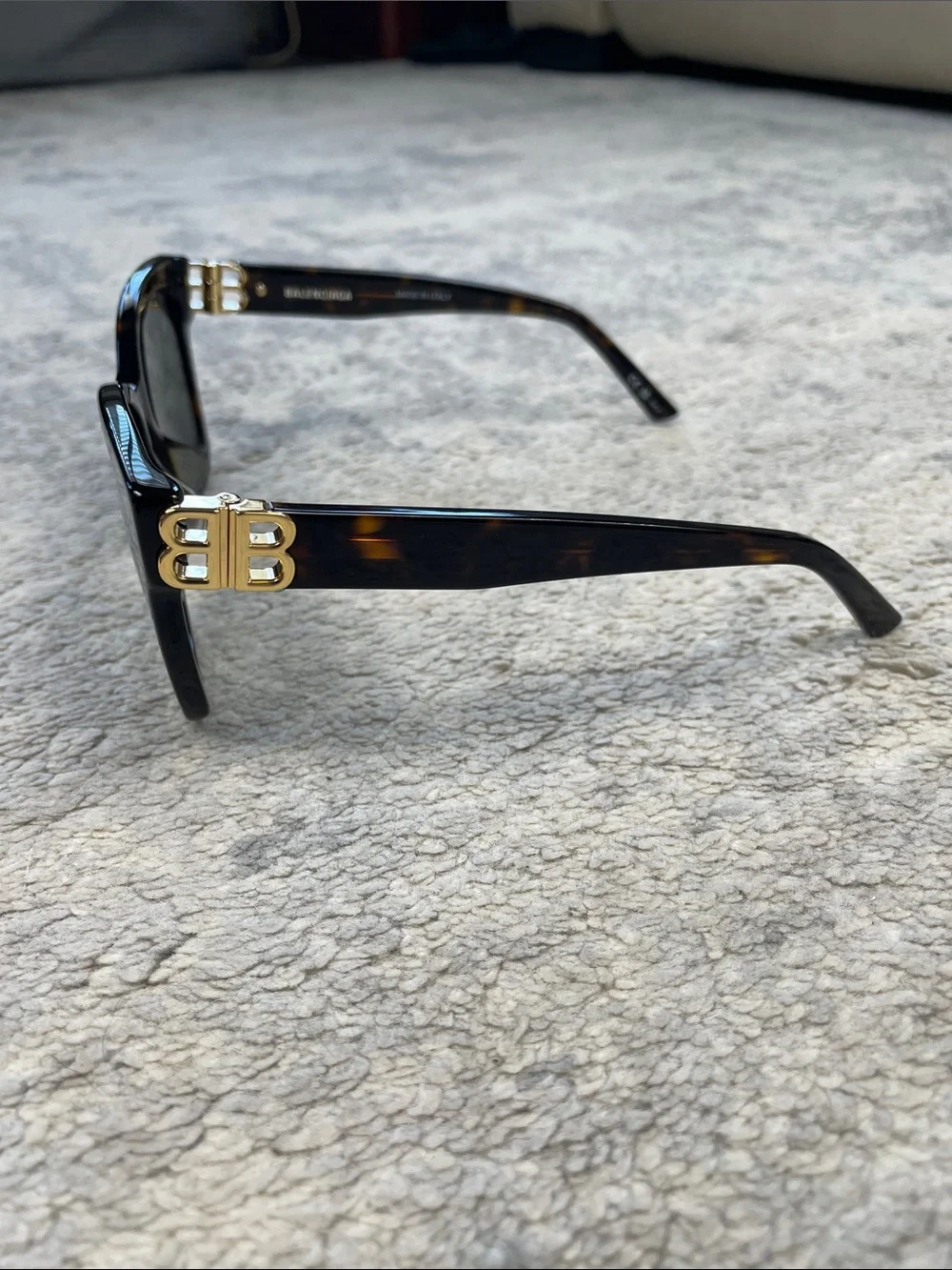 Balenciaga lens 145
