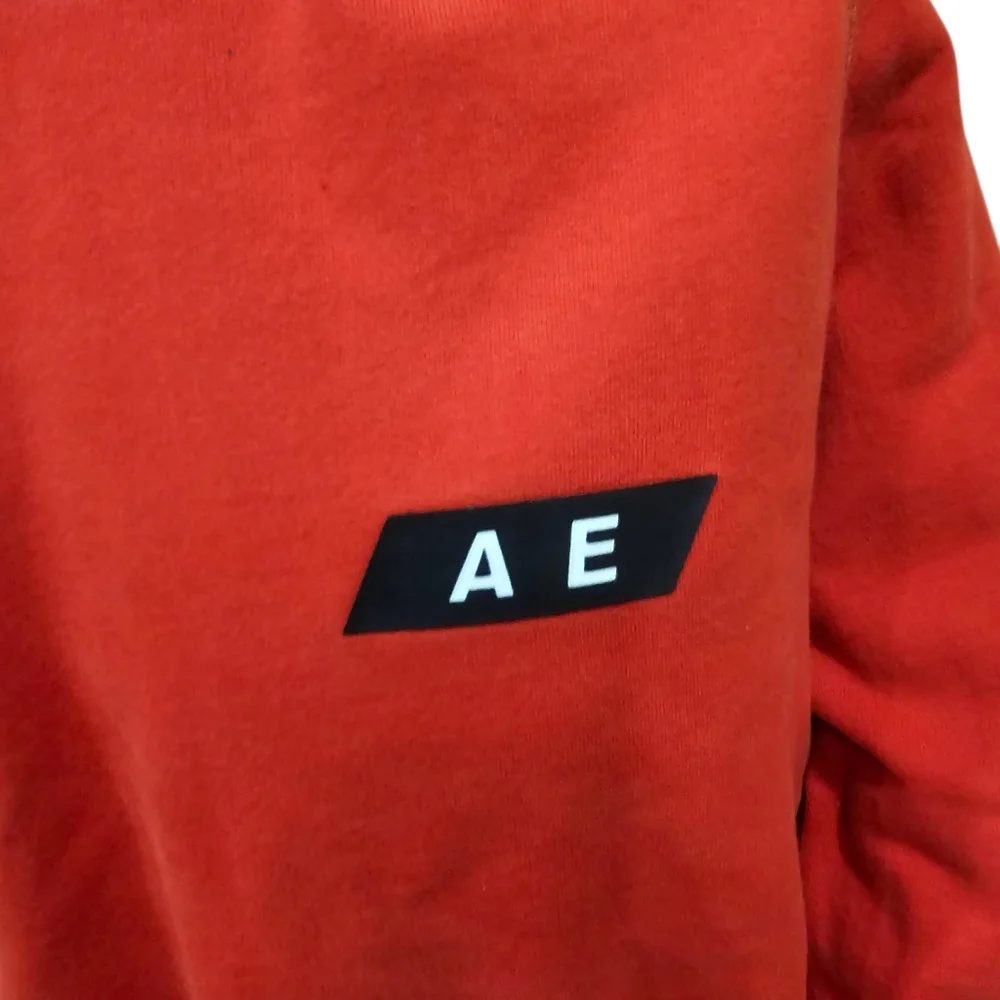 American Eagle Outfitters neckline but