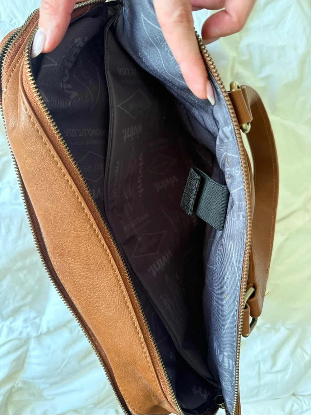 Tan Genuine Leather Men's Briefcase with Shoulder Strap