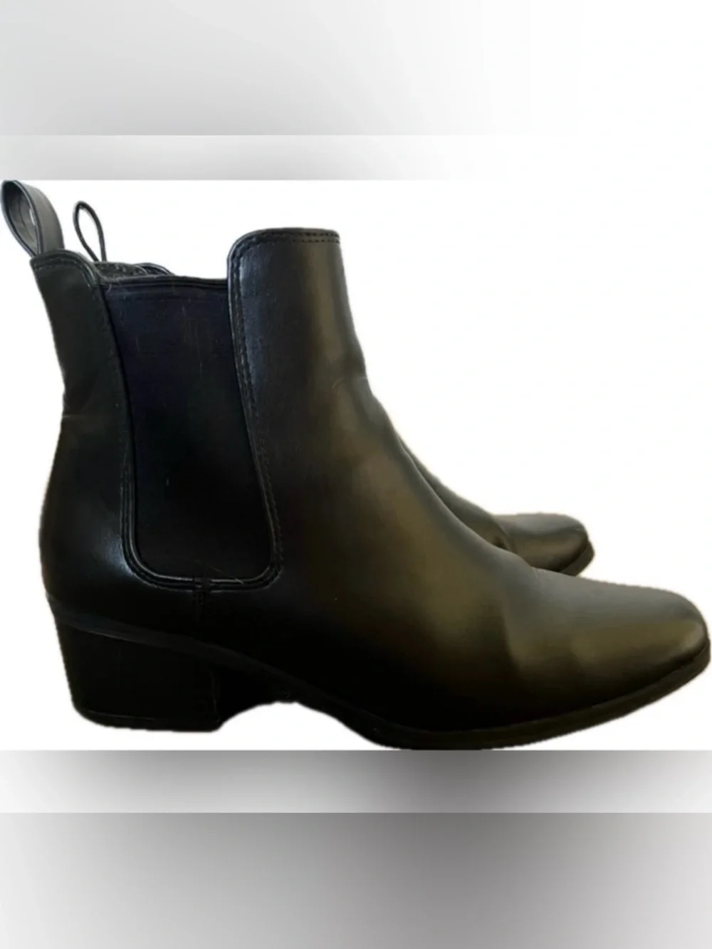 Women’s black leather pull on ankle boots with elastic panels. Size 8.5