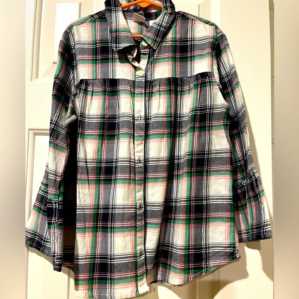 Gap girls button down plaid flannel with flutter sleeves