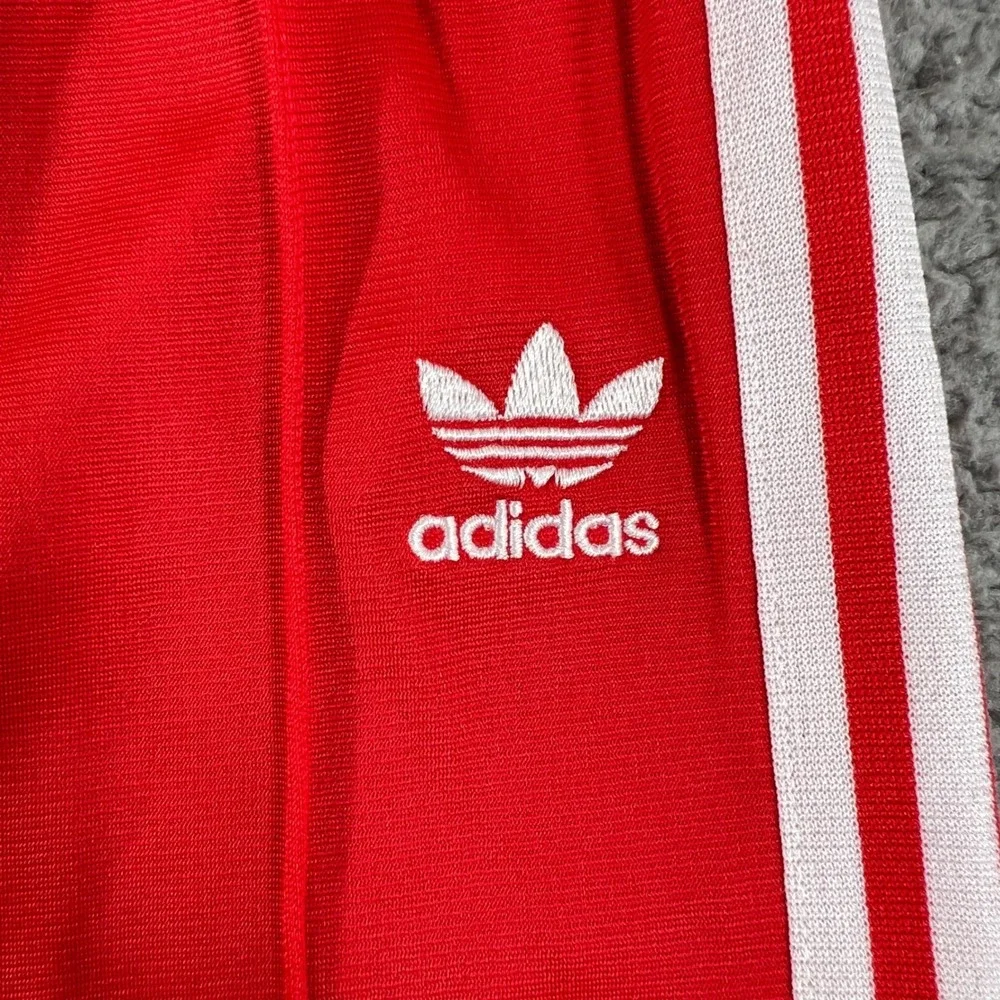 adidas originals disney