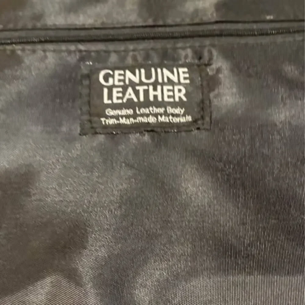 Unbranded straps shoulder
