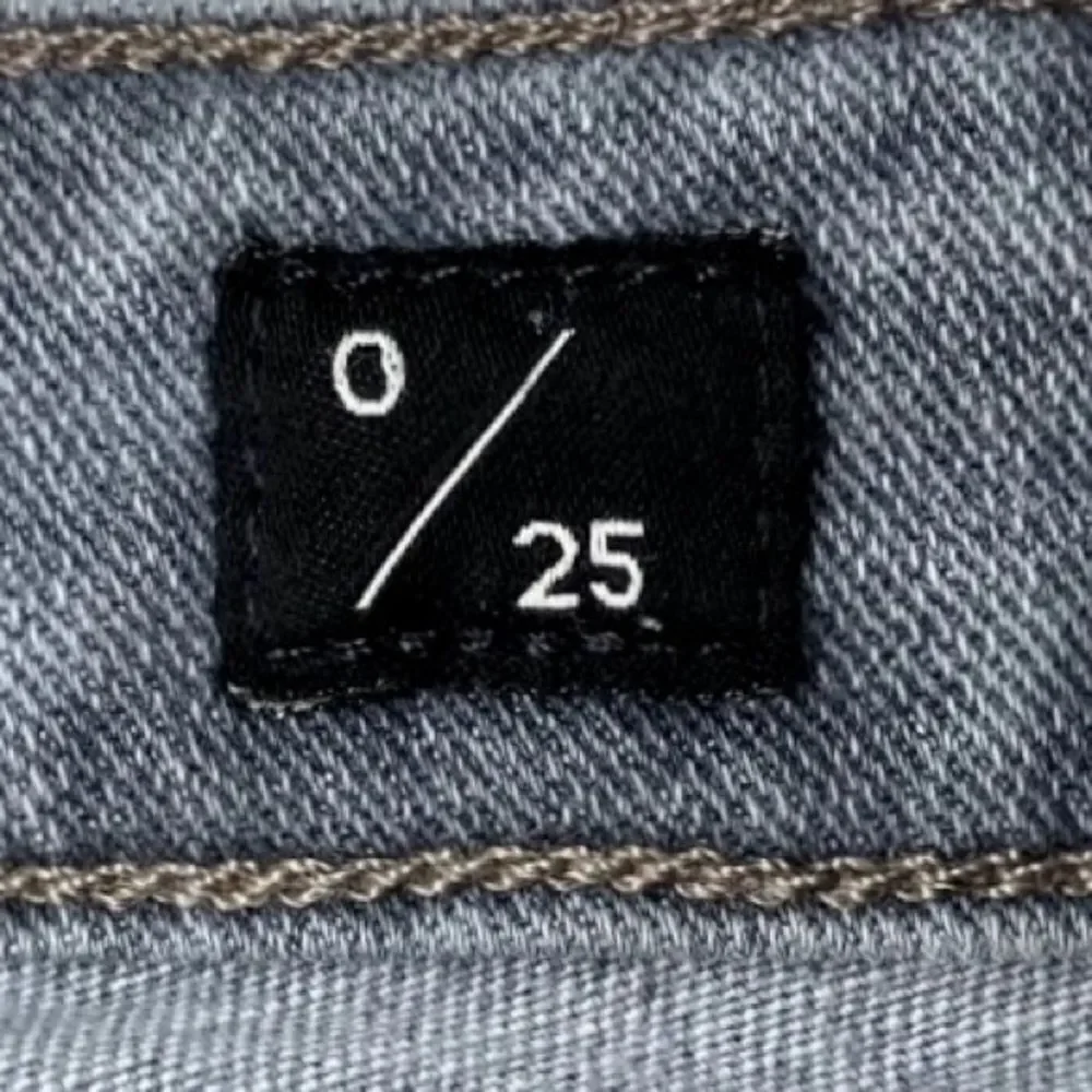 Lucky Brand these lightly