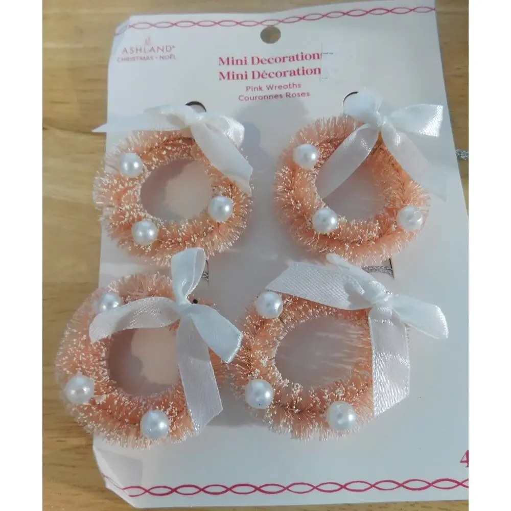 Ashland wreath ornaments