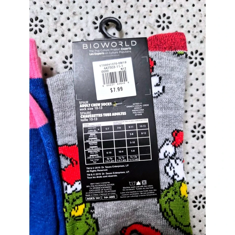 NWT 3 Pairs Novelty Christmas Socks Santa Flamingo Grinch Adult‎ Crew