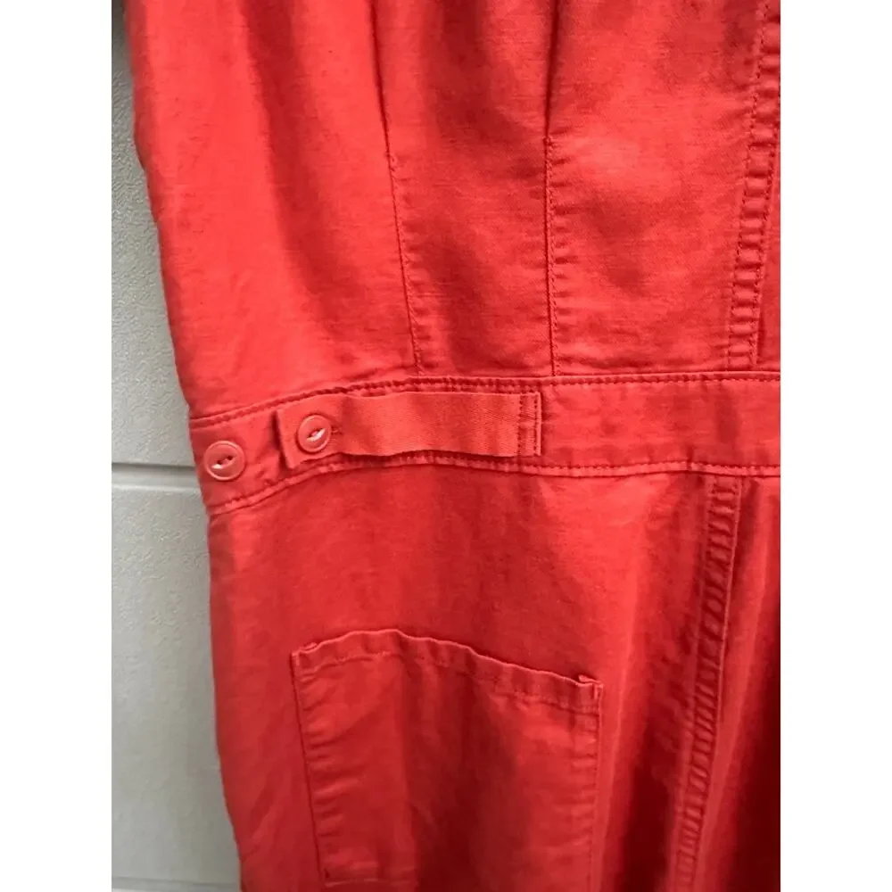 material neckline travel