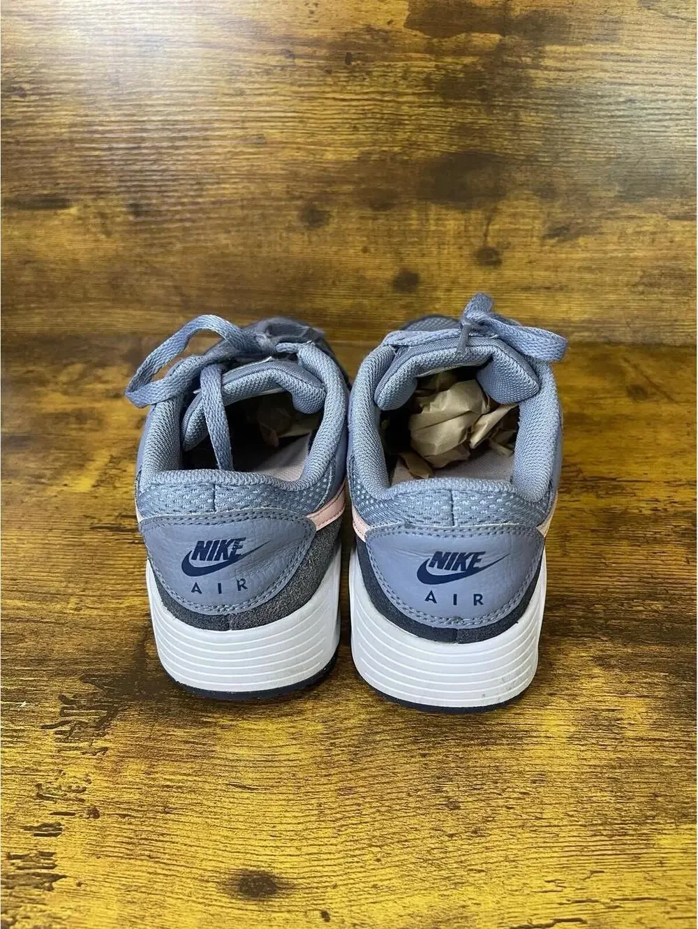 Nike product pair