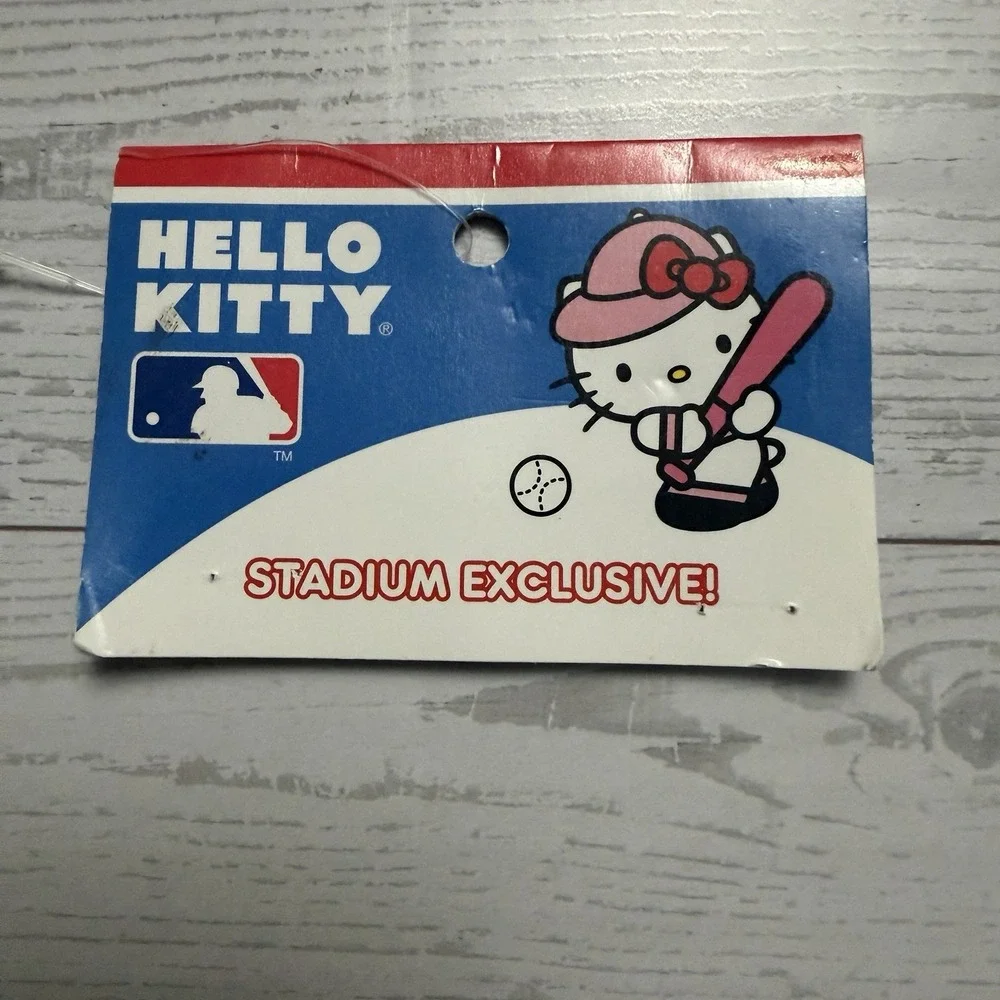 Sanrio / MLB brand new
