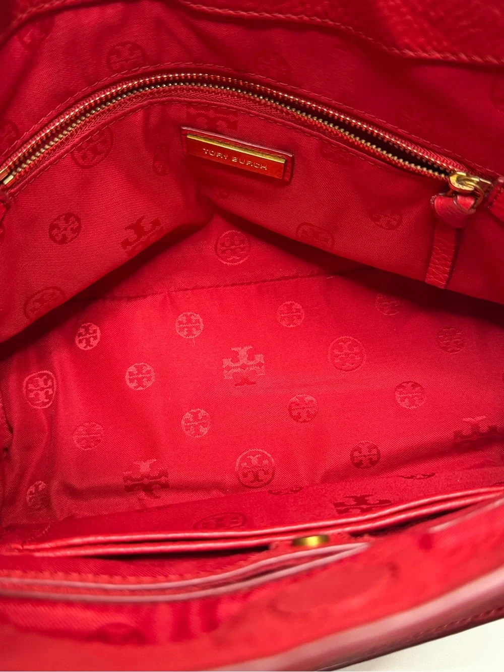 Tory Burch structured pebbled