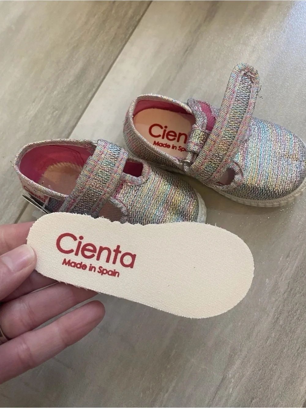 NWT Cienta Rainbow Sparkle Mary Jane T-Strap Mary Jane Sneaker Toddler 3.5