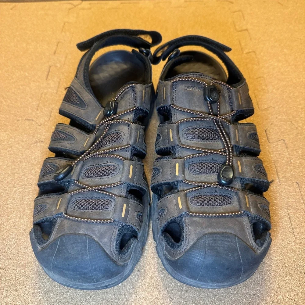 Skechers smoke free
