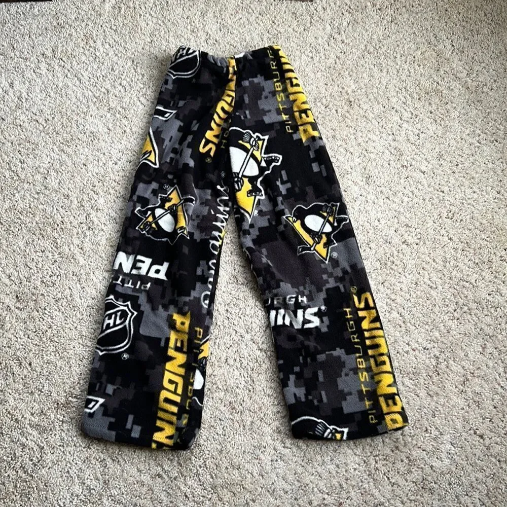 Custom made Penquins size 6-8 boys fleece pajama bottoms.